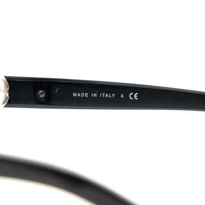 Chanel sunglasses with pearl black/ white