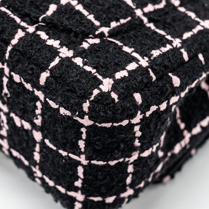 Chanel 23K Flower Bomb Mini Rectangular Flap Bag Tweed Black/Pink L (Microchip)
