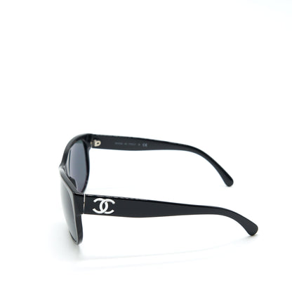 Chanel Sunglasses With CC Logo