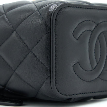 Chanel 22B Detailed Top Handle Mini Vanity With Chain Lambskin Black Brushed