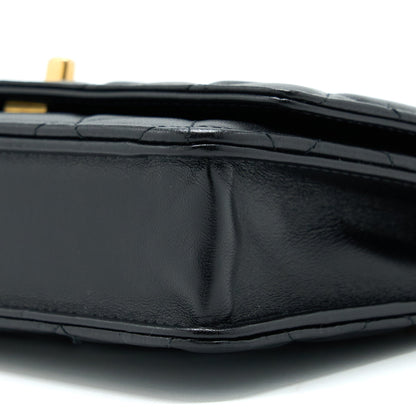 Chanel 21S Wallet On Chain With Pearl/CC logo Round Handle Lambskin Black Brushed