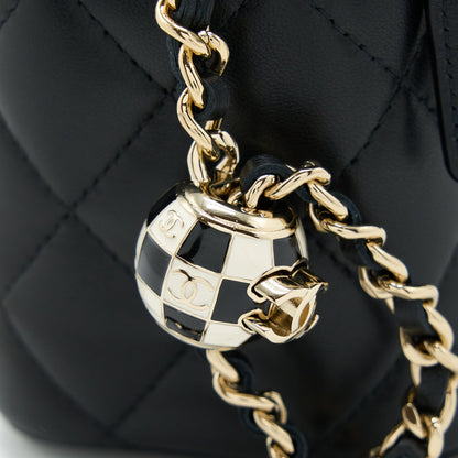 Chanel 23C Pearl Crush Long Vanity Lambskin Black L (Microchip)