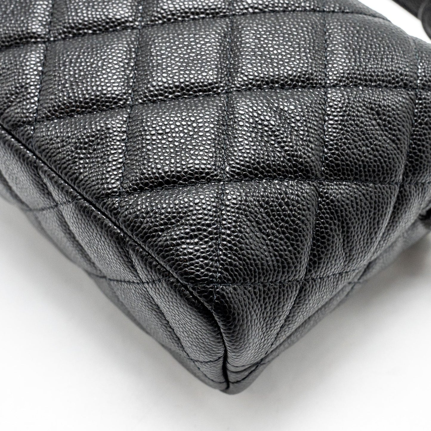 Chanel 25C Quilted Hobo Bag Caviar Black L (Microchip)