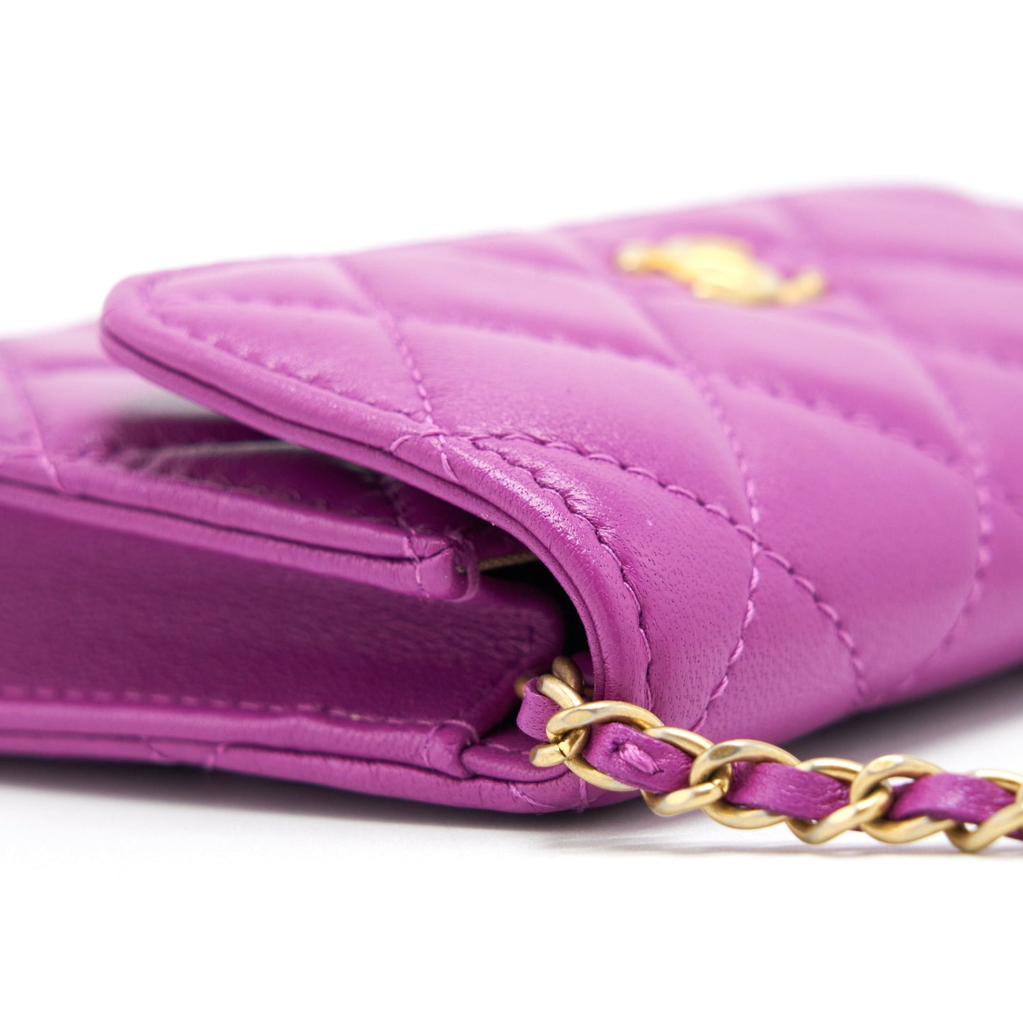 Chanel Pearl Crush mini Belt Bag Lambskin Purple
