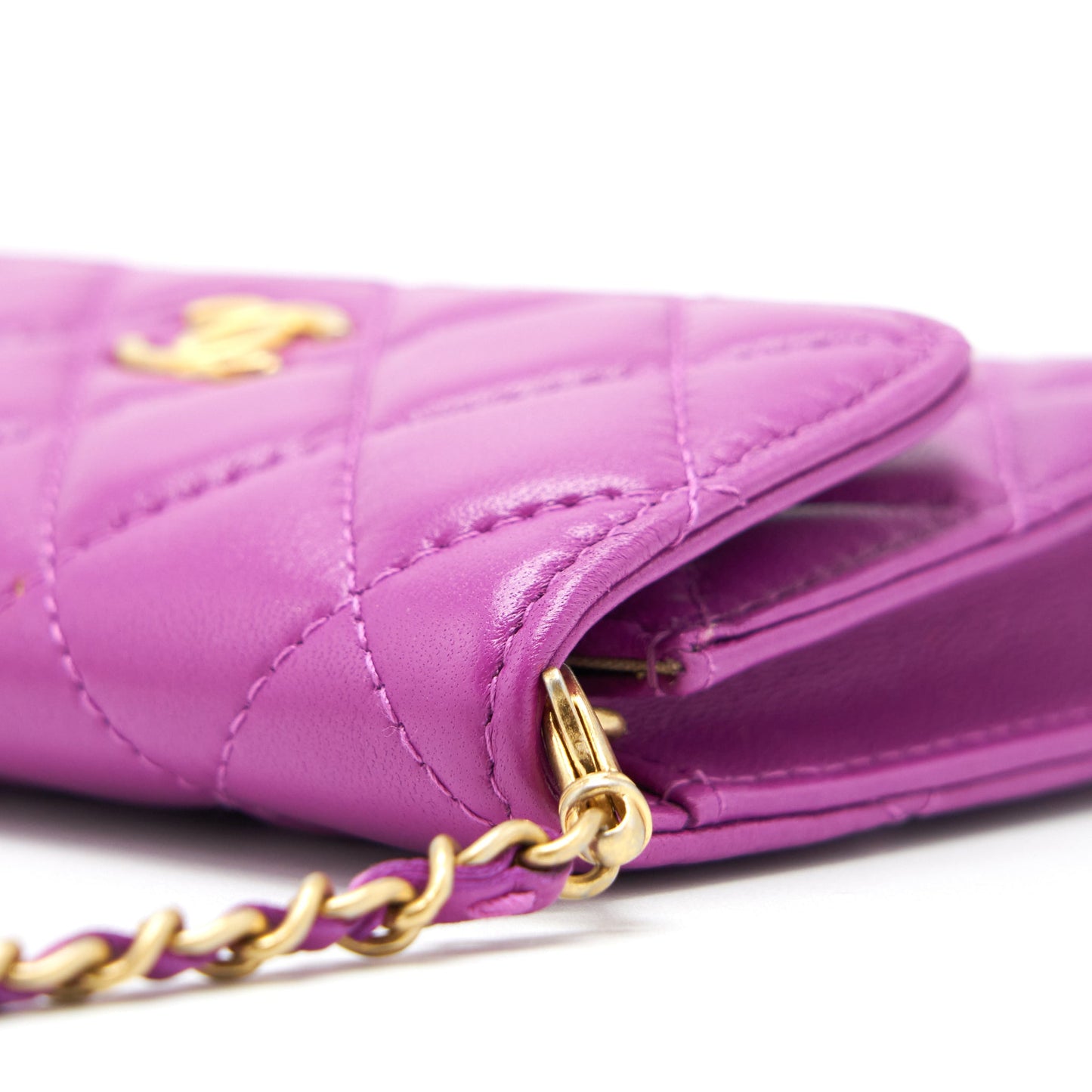 Chanel Pearl Crush mini Belt Bag Lambskin Purple