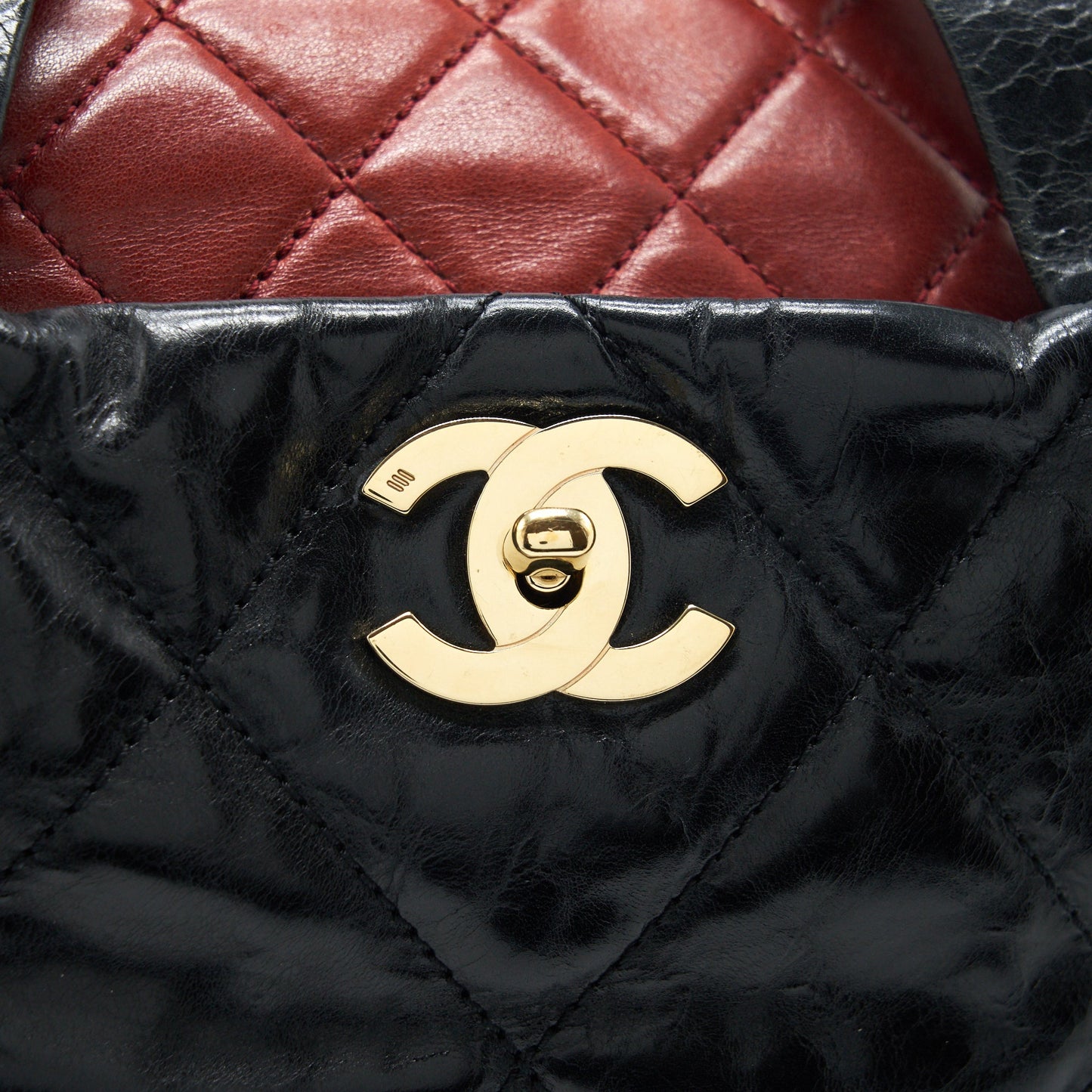 Chanel Calfskin Tote bag with Chain black and Red