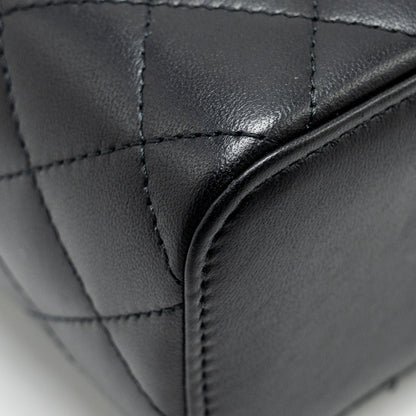 Chanel Pearl Crush Mini Vanity Case Lambskin Black