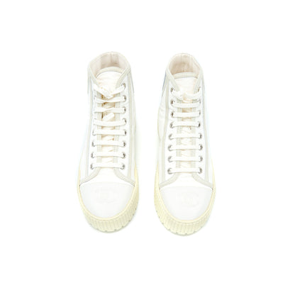 Chanel Size 36.5 High top Sneaker Suede/Fabric White/Light Grey
