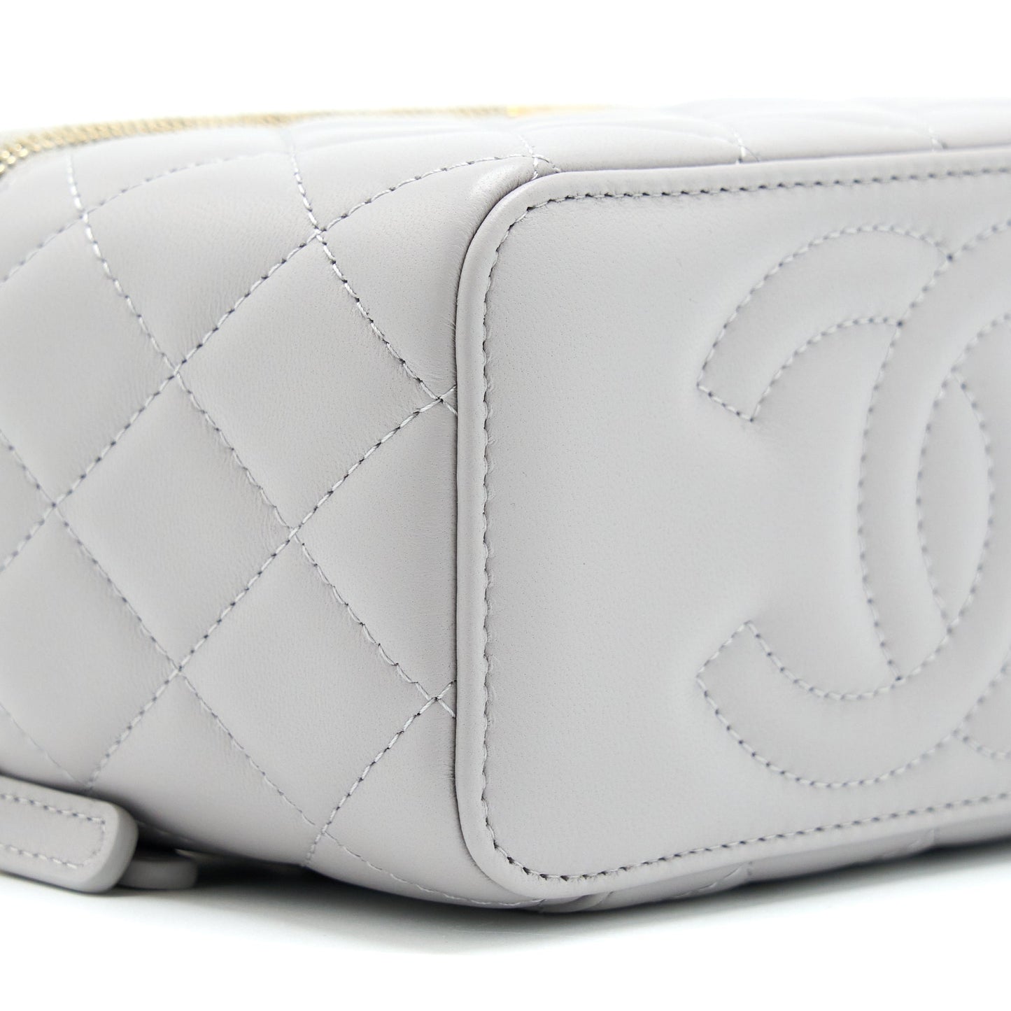 Chanel 22B Pearl Crush Long Vanity With Chain Lambskin Grey
