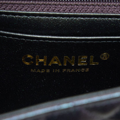 Chanel 22B Mini Square Pearly Lambskin Black L (Microchip)