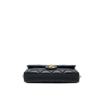 Chanel 21A Quilted Detailed Logo Flap Bag Lambskin Black  (Microchip)