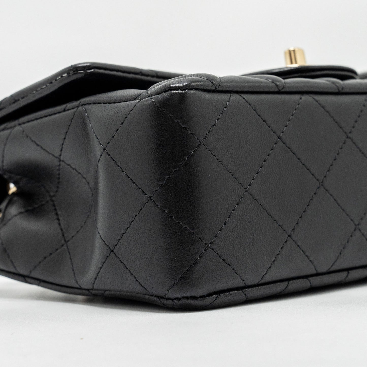 Chanel Mini Rectangular Flap Bag Lambskin Black L (Microchip)