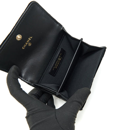 Chanel 21A velvet CC Crystal Logo Card Holder