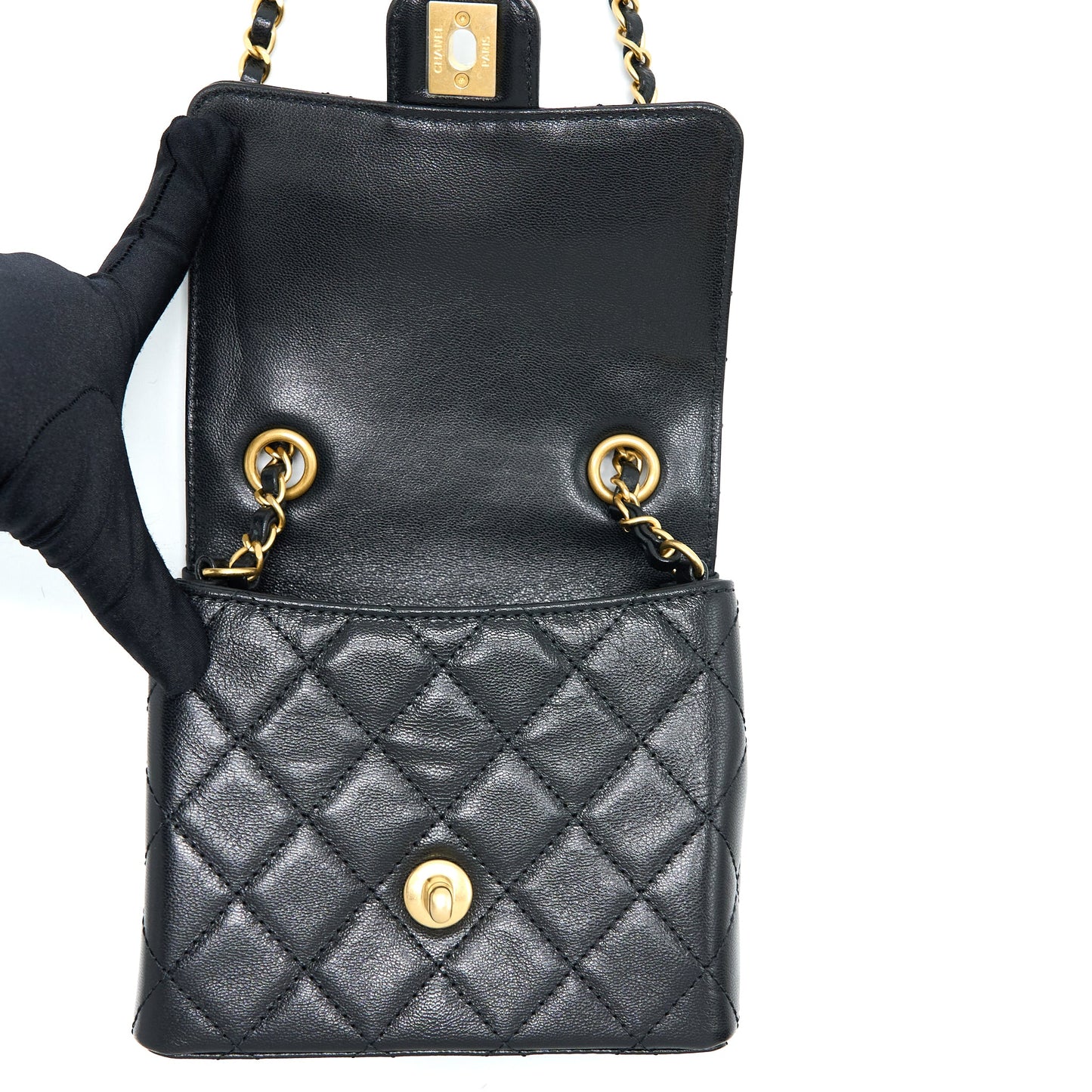 Chanel 22K Retro Classic New Square Mini Flap Bag Goatskin Black  (Microchip)
