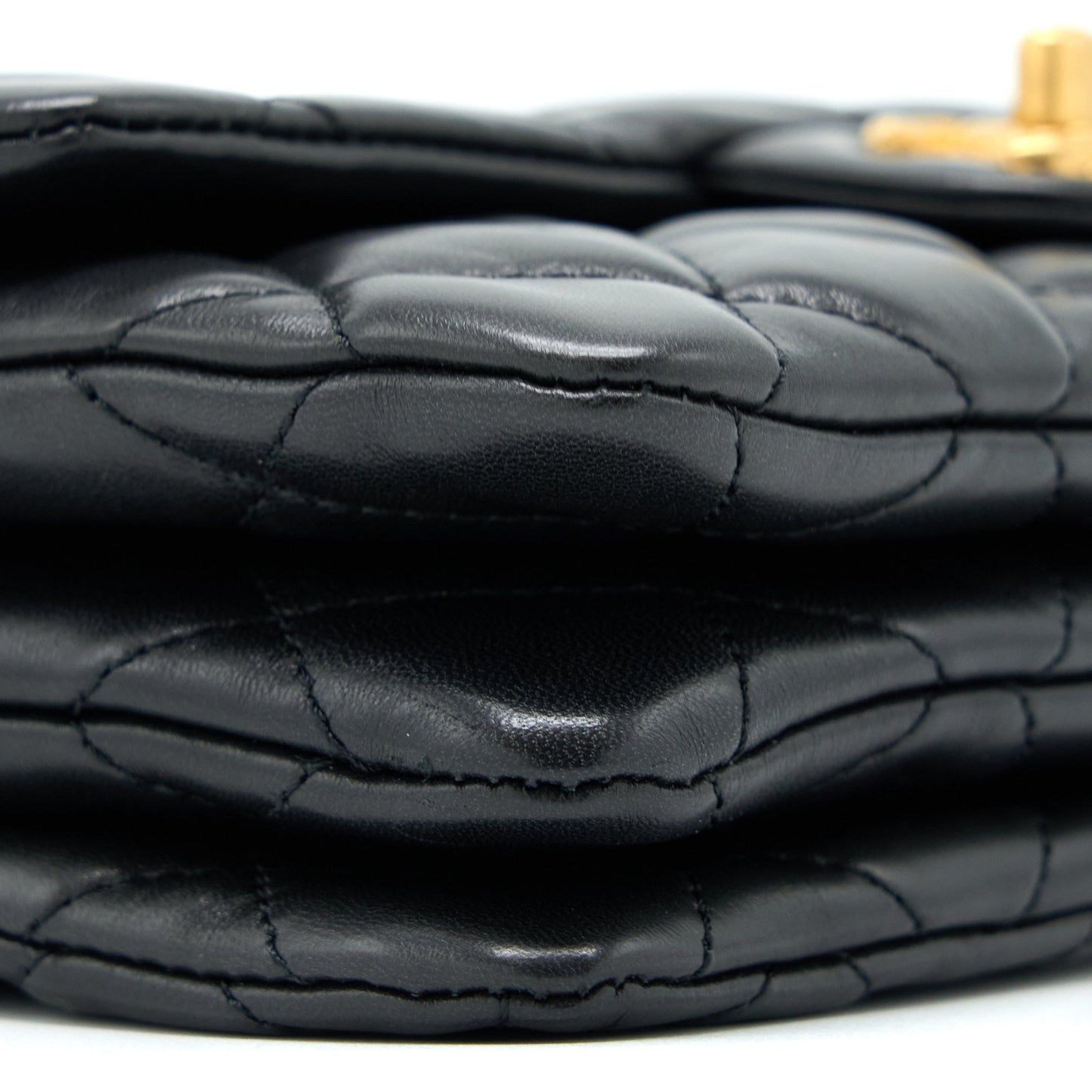Chanel 22K Gold Pillar Adjustment Chain Flap Bag Lambskin Black  (Microchip)