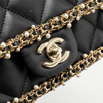 Chanel Pearl Detailed Edge Mini Flap Bag Lambskin Black L (Microchip)