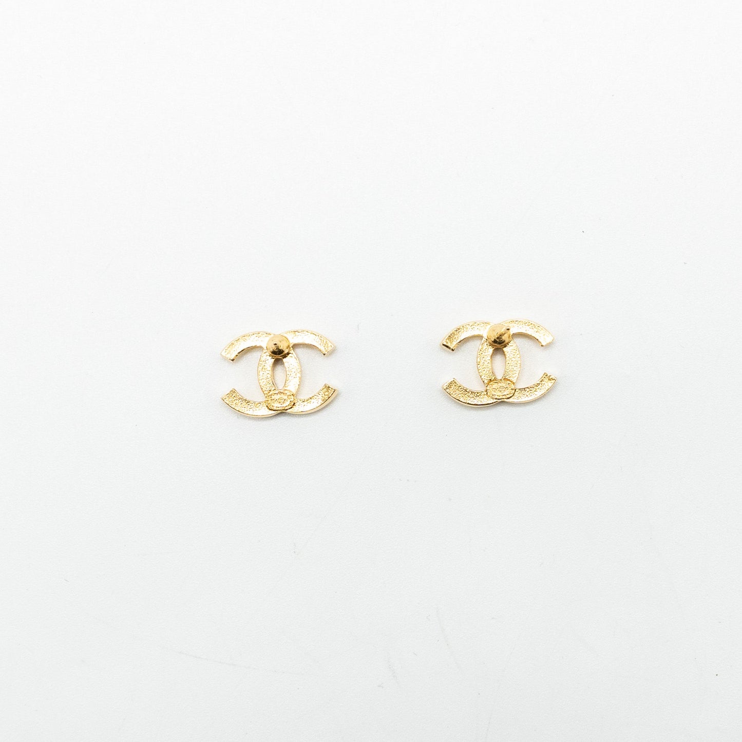 Chanel CC Logo Earrings Gold Tone