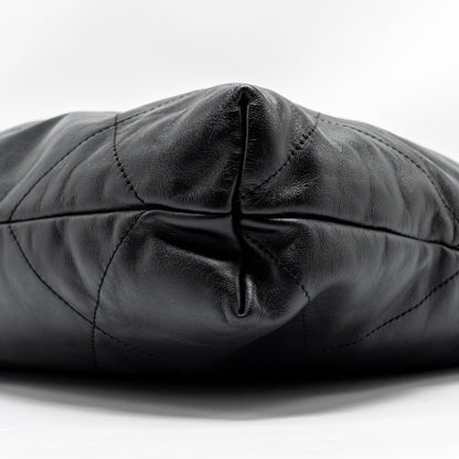 Chanel medium 22 bag Calfskin Black  (Microchip)