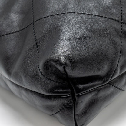 Chanel medium 22 bag Calfskin Black  (Microchip)