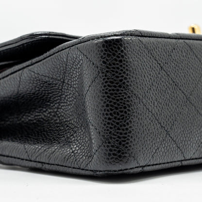 Chanel Medium Classic Double Flap Bag Caviar black