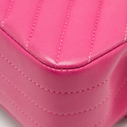 Chanel Medium chevron Classic Double flap bag lambskin pink