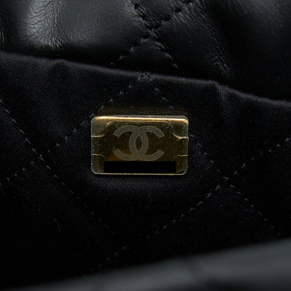 Chanel 22 Bag Medium Shiny Calfskin Black  (Microchip)
