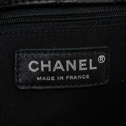 Chanel Bucket Bag Goatskin/Sue Calfskin Black