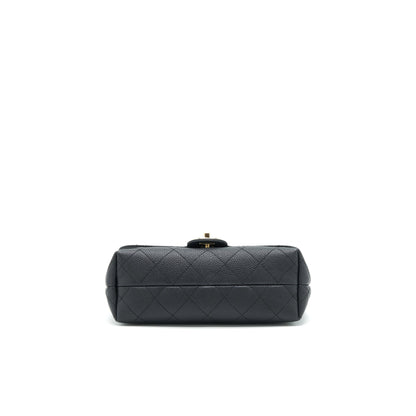 Chanel Caviar quilted flap Bag with handle and Chain Black L