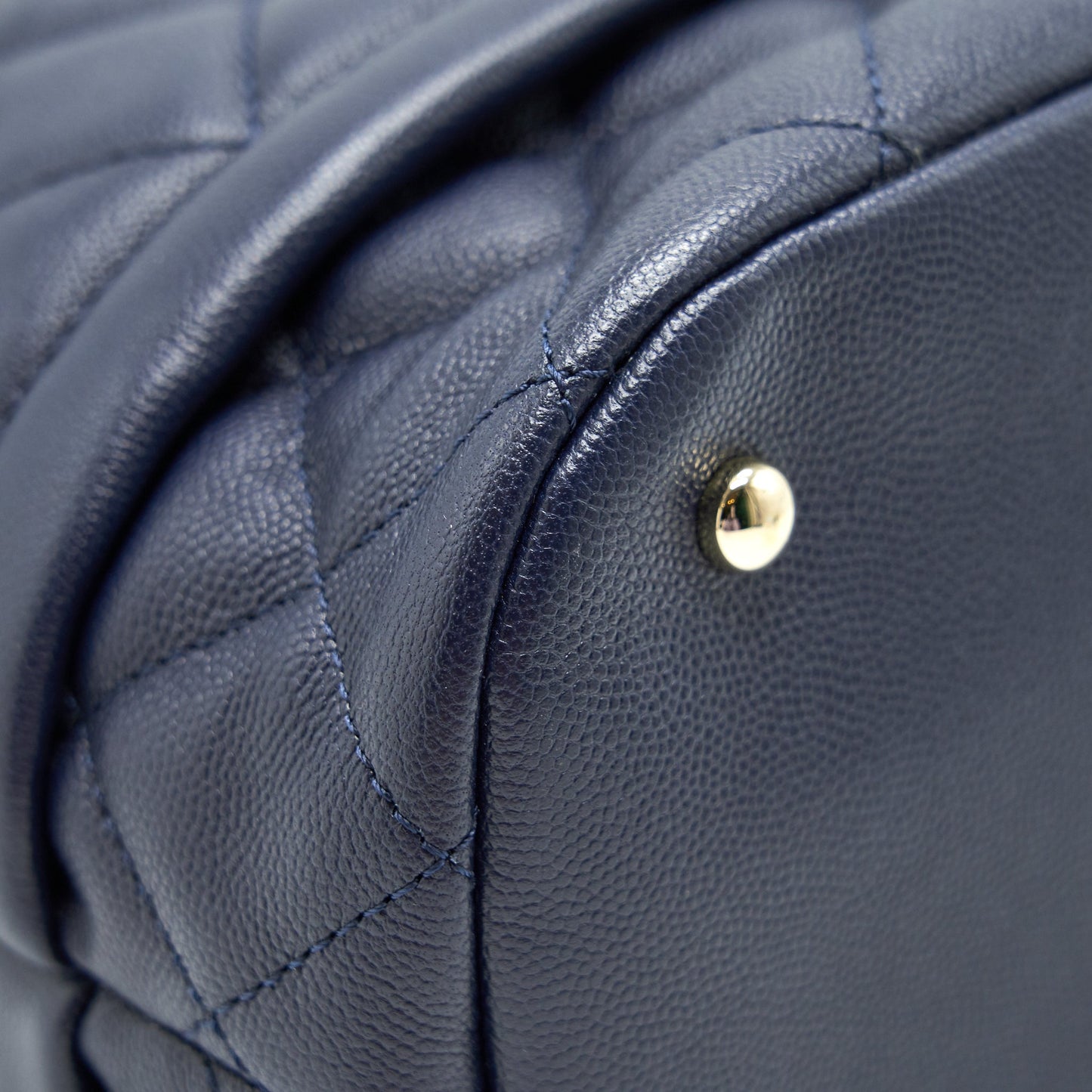 CHANEL BUCKET BAG IN Navy