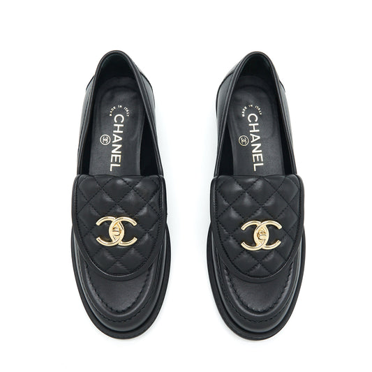 Chanel Size 37 22S Quilted CC Logo Loafer Black L