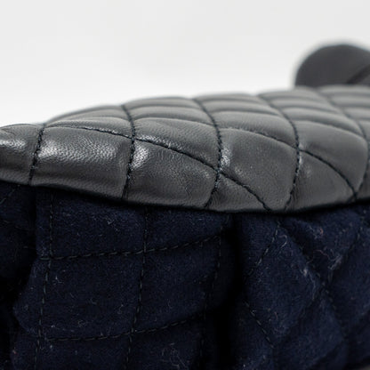 Chanel Paris Hamburg Charms Belt Bag Wool/Lambskin Navy/Black