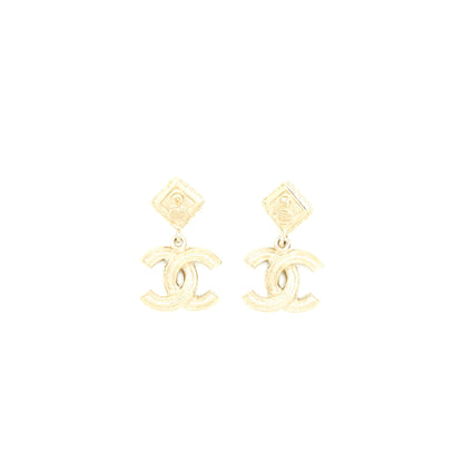 Chanel CC Logo With Flower Black And White Drop Earrings
