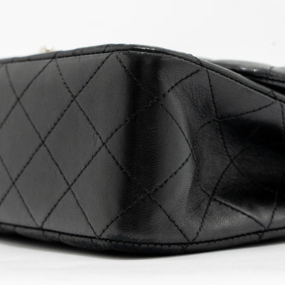 Chanel Medium Classic Double Flap Bag Lambskin BLACK