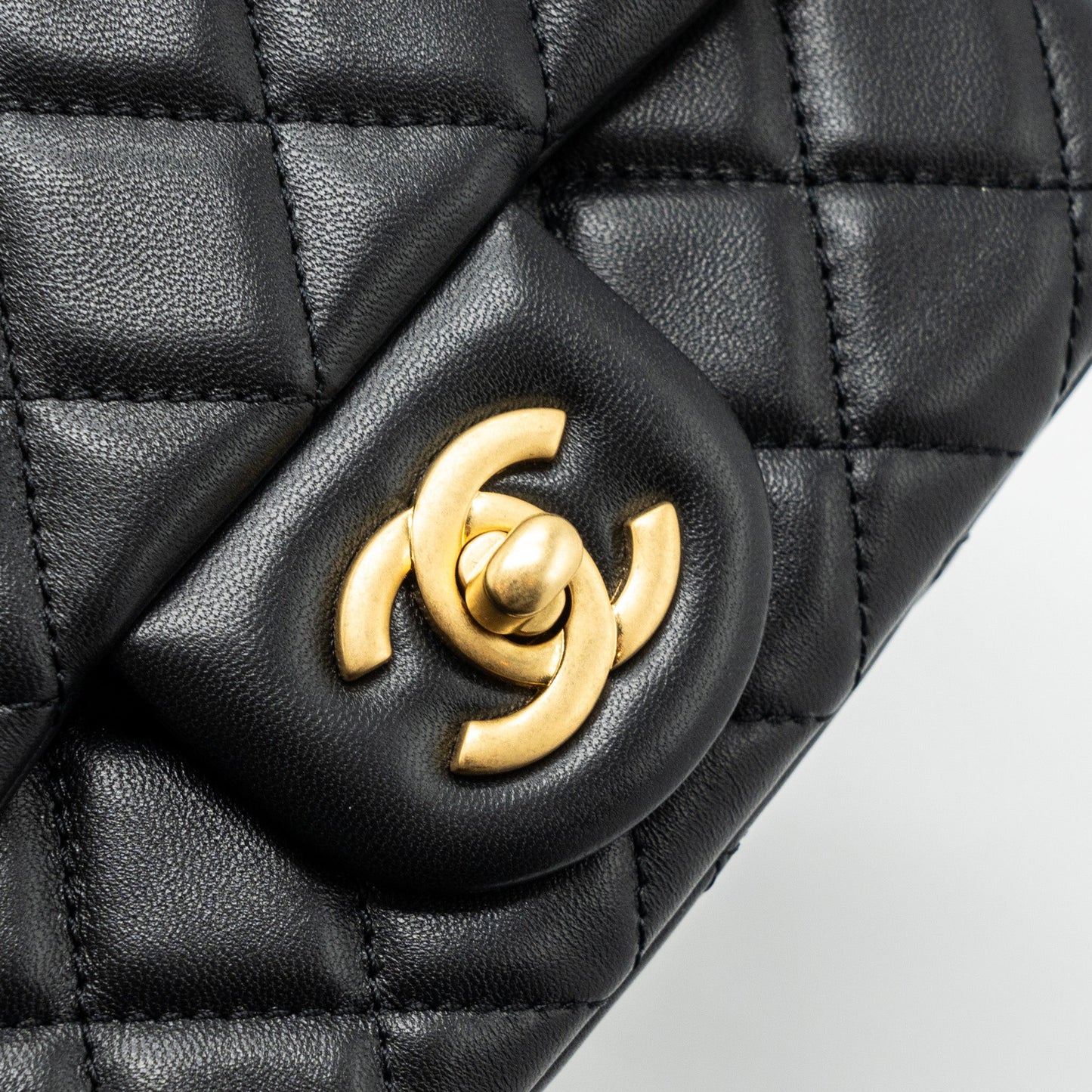 Chanel Pearl Crush Mini  Square Flap Bag Lambskin Black  (microchip)