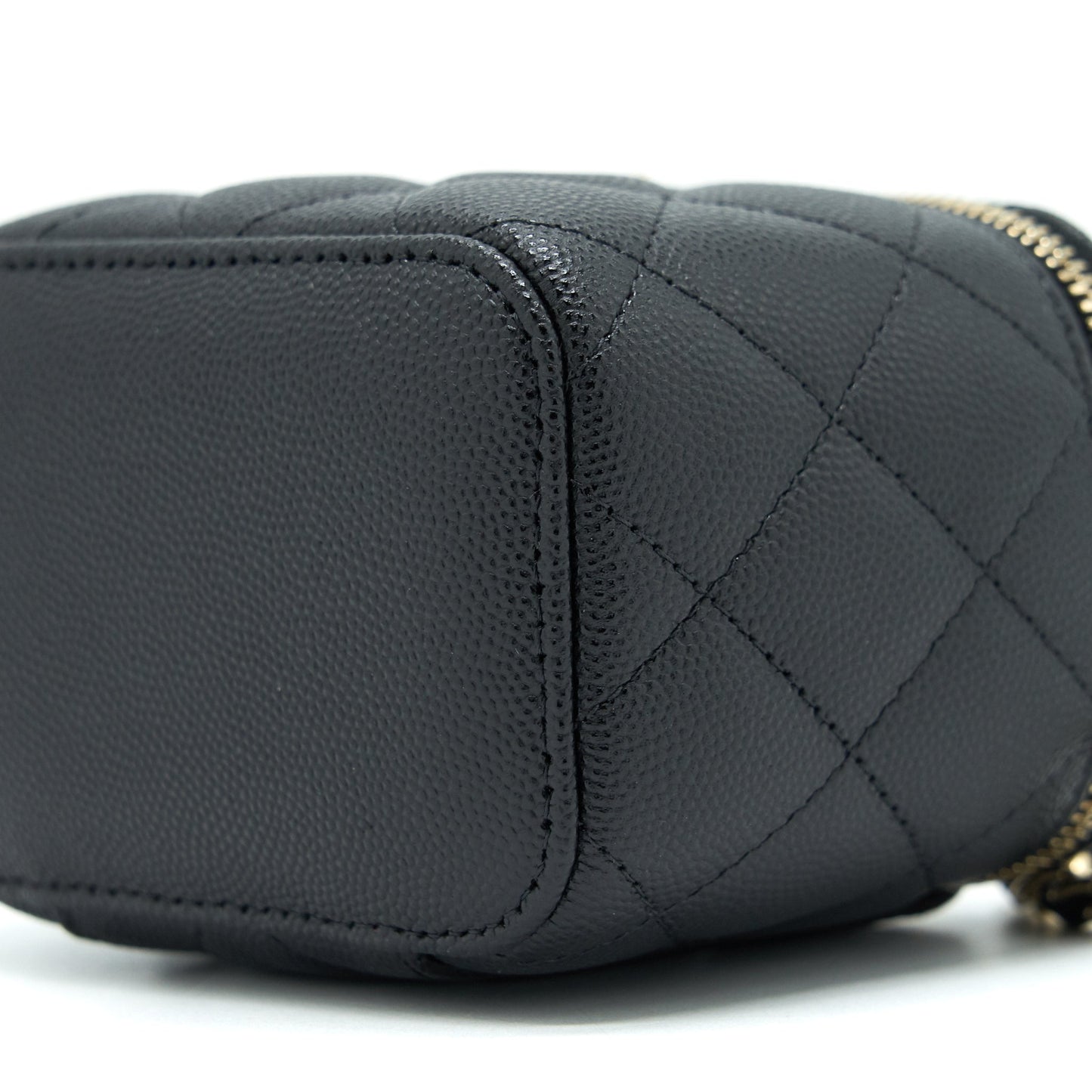 Chanel 22C Mini Vanity With Chain Black Caviar L