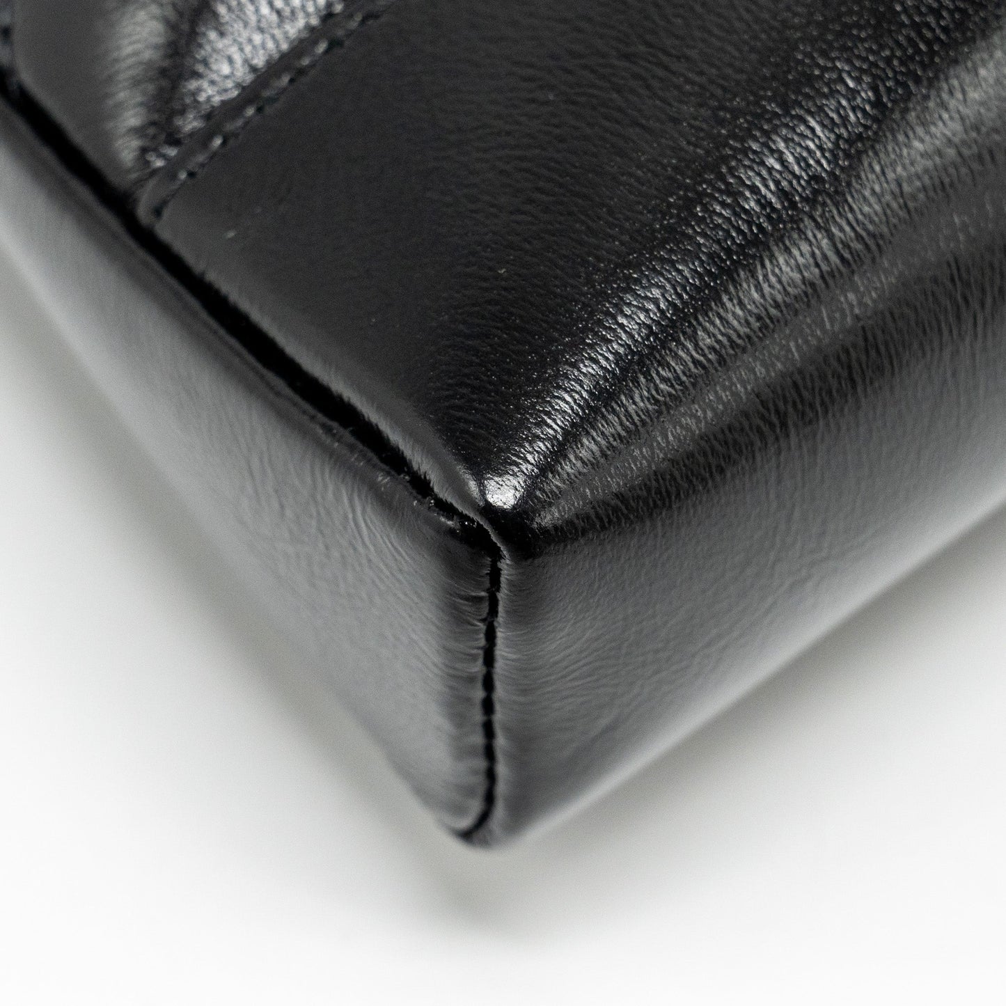Chanel Mini 31 Clutch with Chain Shiny Lambskin Black L (Microchip)