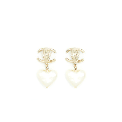 Chanel CC And Heart Earclips L