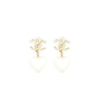 Chanel CC And Heart Earclips L