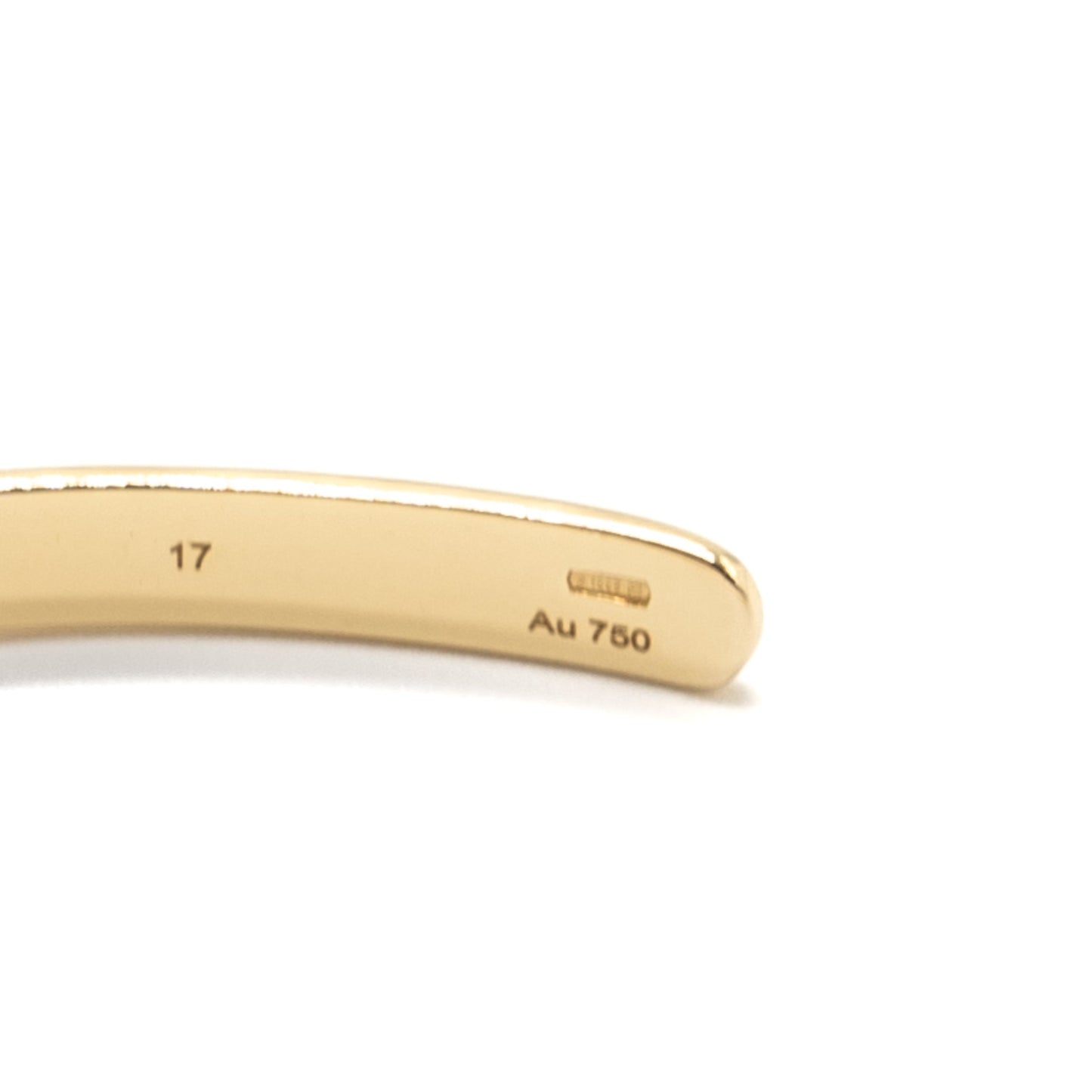 Gucci Size 17 Icon Bracelet 18K Yellow Gold
