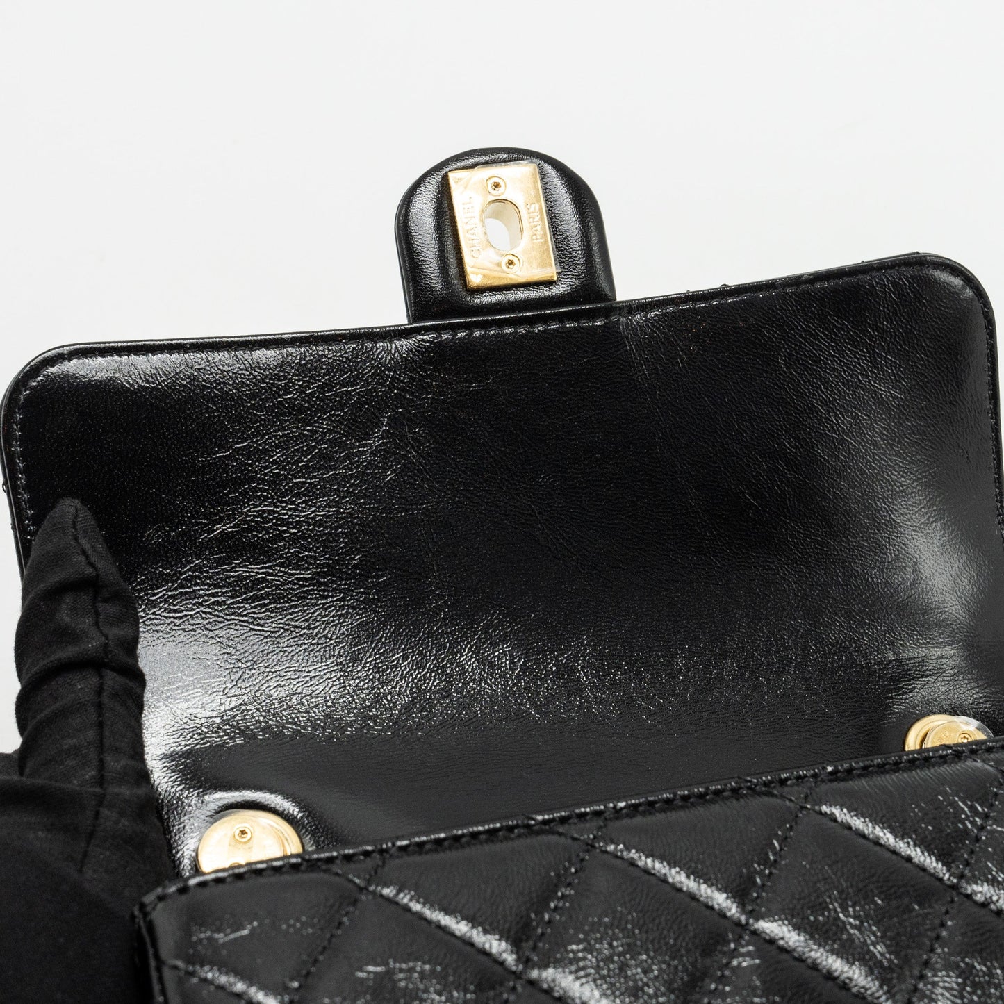 Chanel 24b Giant Chain Flap Shoulder Bag Lambskin Black  (Microchip)