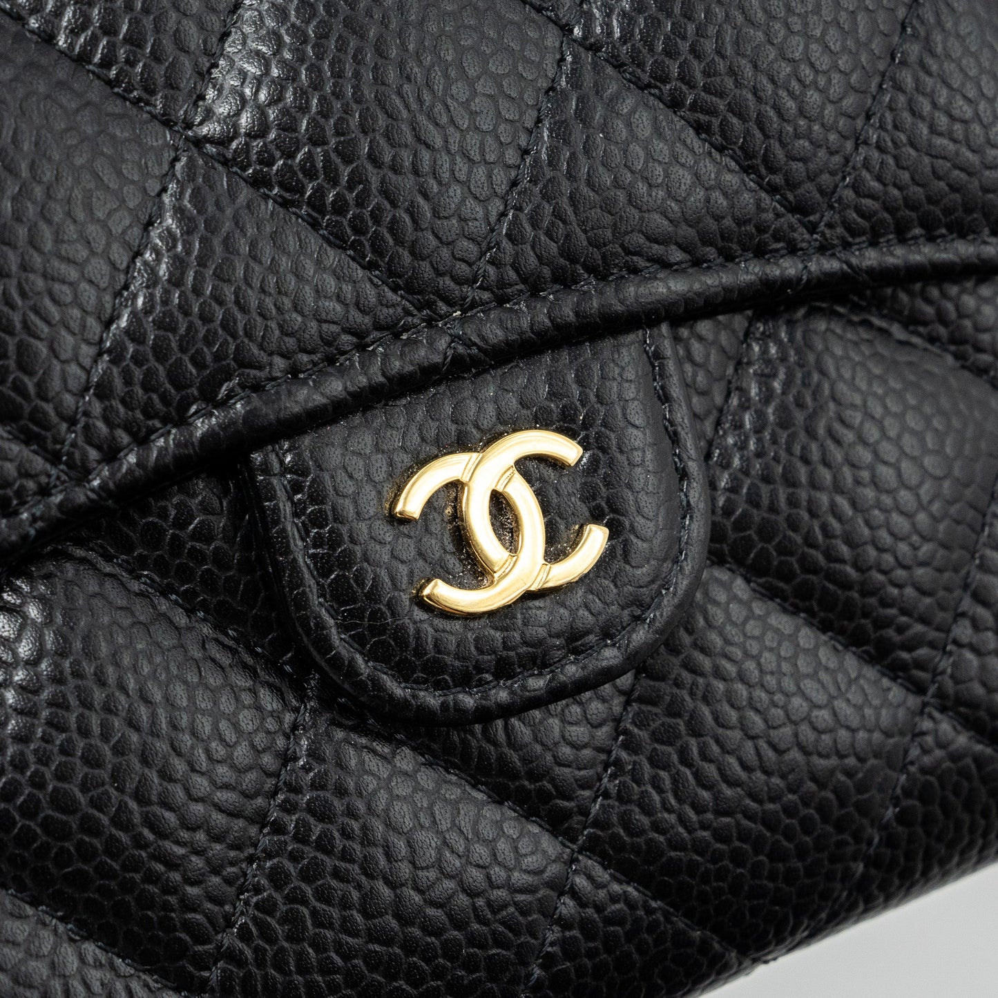 Chanel Classic Compact Wallet Caviar Black (Microchip)