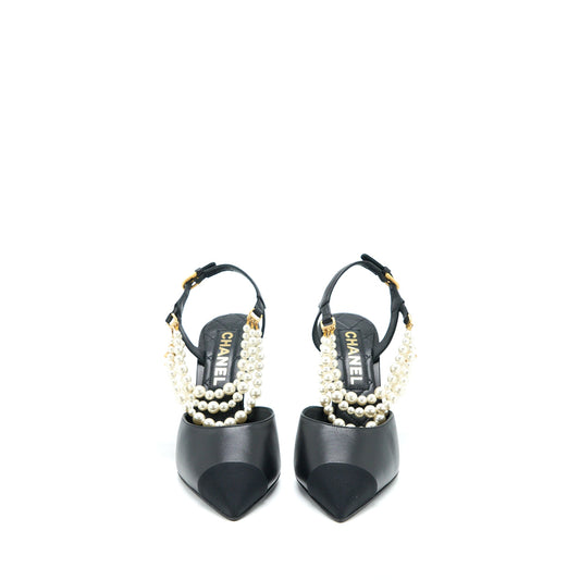 Chanel Size 39 Heel with Pearl Leather/Fabric Black