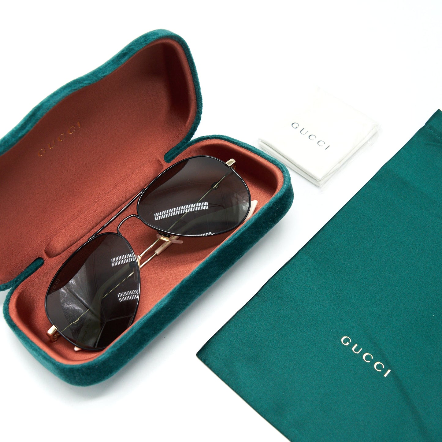 Gucci Bee sunglasses Black/ white
