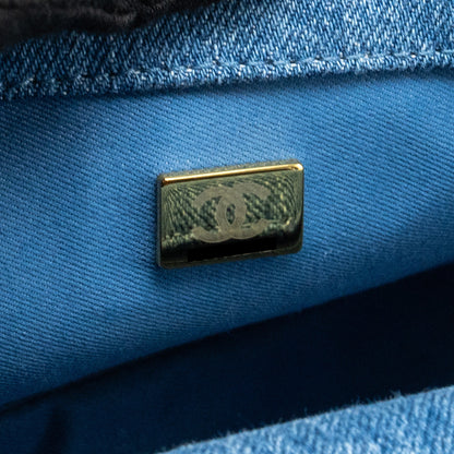 Chanel 22P Flap bag denim blue  (microchip)
