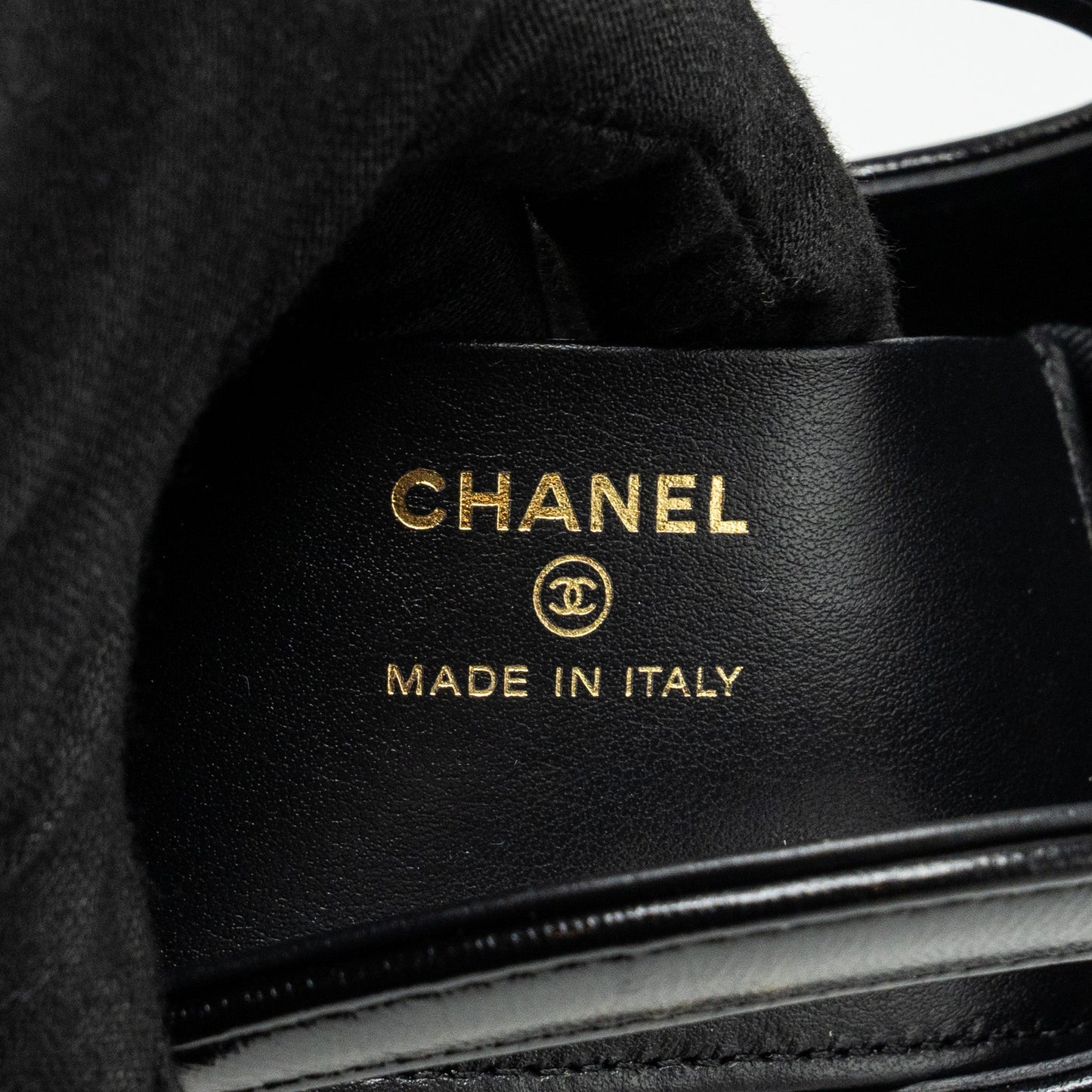 CHANEL 24S Mini 31 Clutch with Chain Shiny Lambskin Black L (microchip)