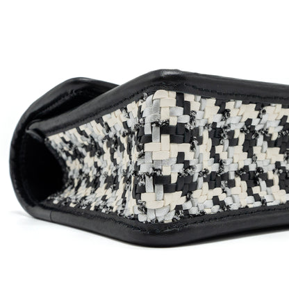 Chanel 23C Houndstooth Weaving Flap Bag Tweed/Lambskin Black/White Brushed  (Microchip)