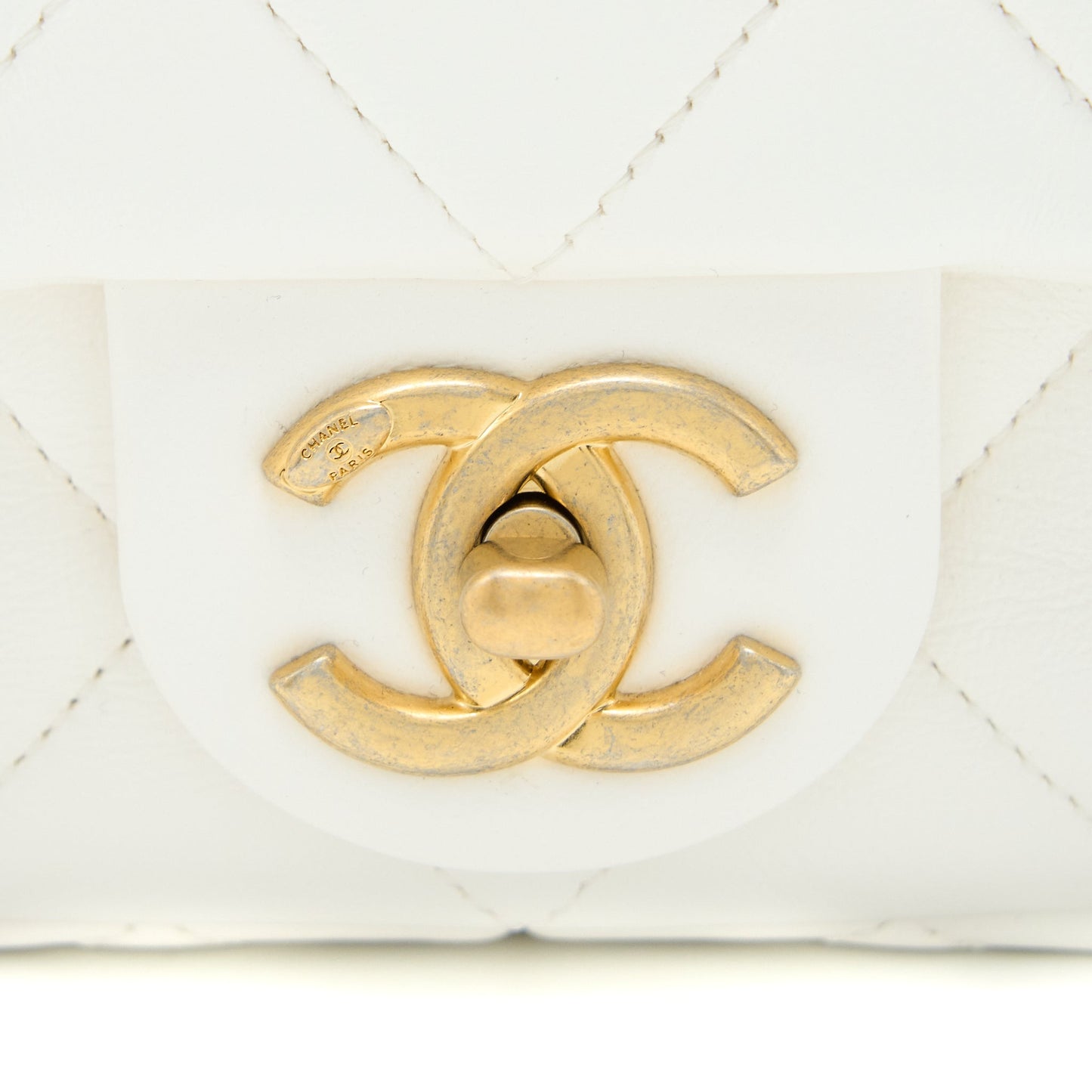 Chanel 22S Giant Chain Flap Shoulder Bag Lambskin White Brushed  (Microchip)