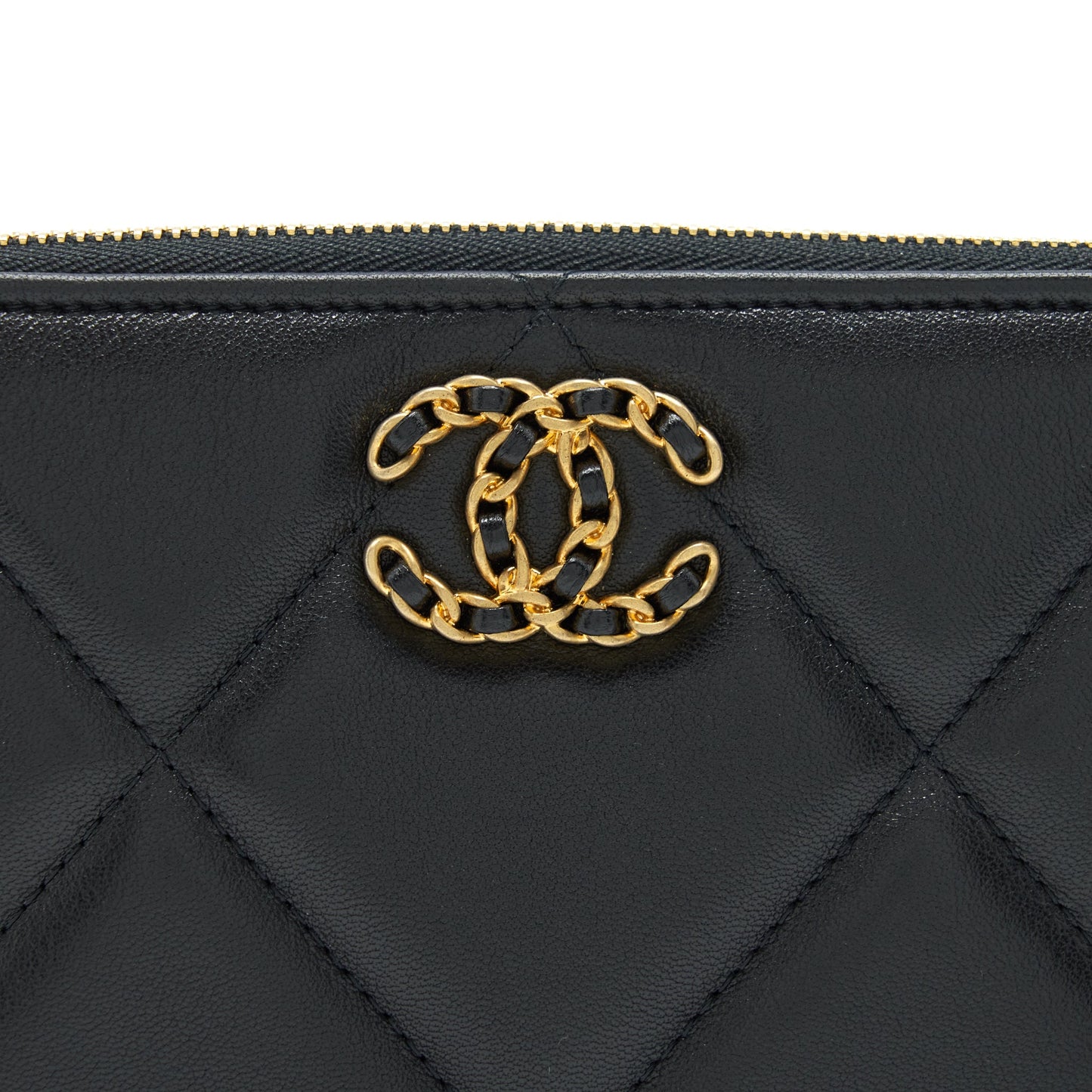 Chanel 19 Pouch Lambskin Black