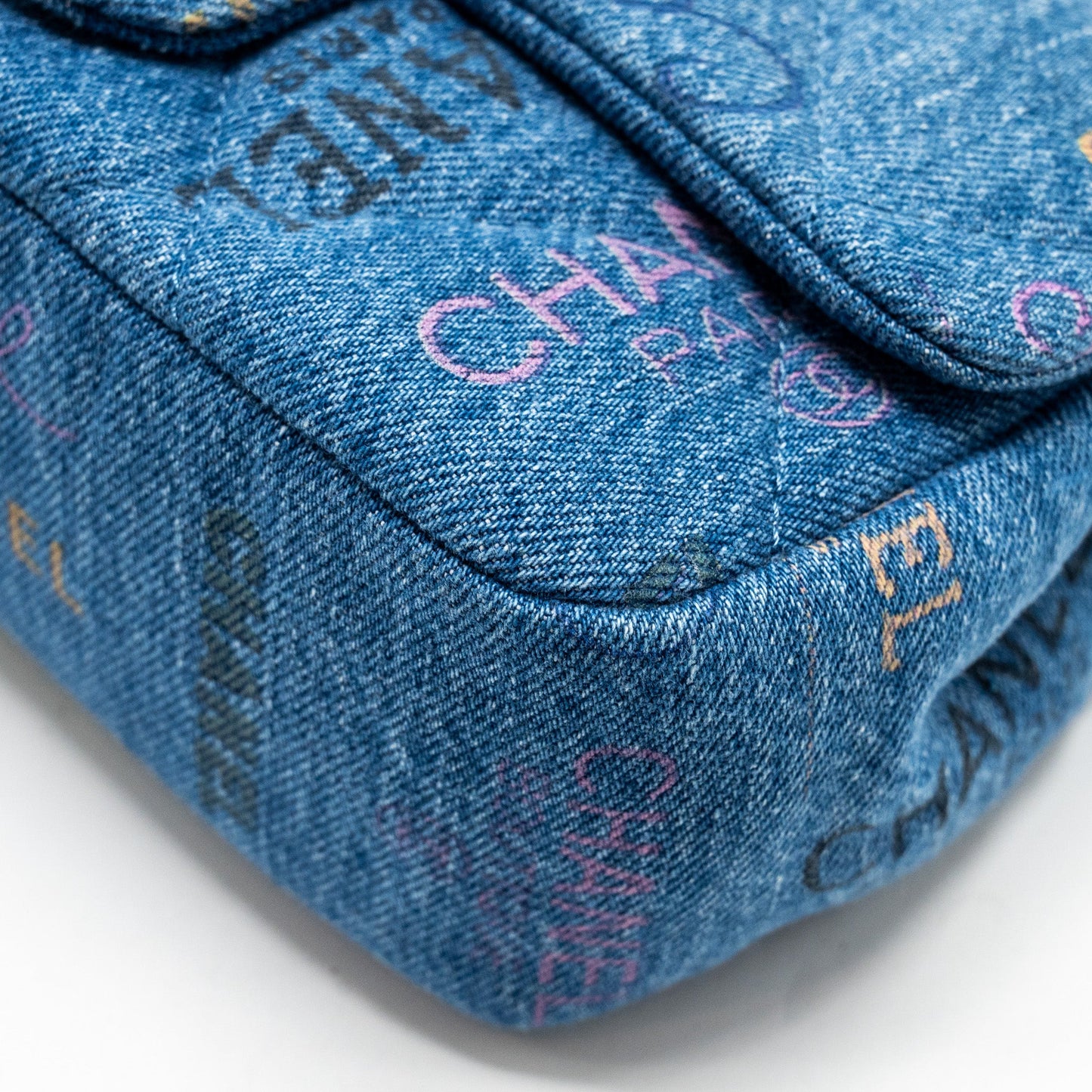 Chanel 22P Flap bag denim blue  (microchip)