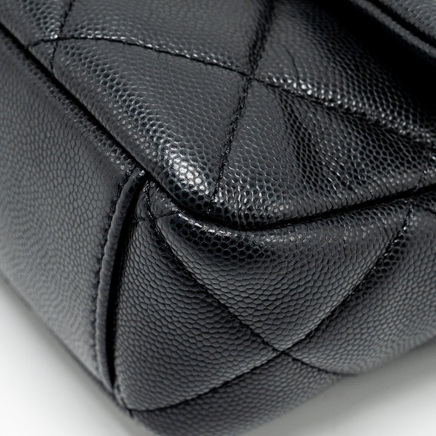 Chanel Twist your button quilted flap bag caviar black  (microchip)